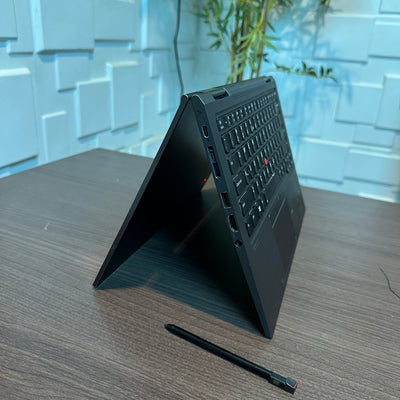 Lenovo ThinkPad X1 Yoga | 8th Gen Core i5 | 8GB RAM | 256GB SSD | Touchscreen | Backlit Keyboard