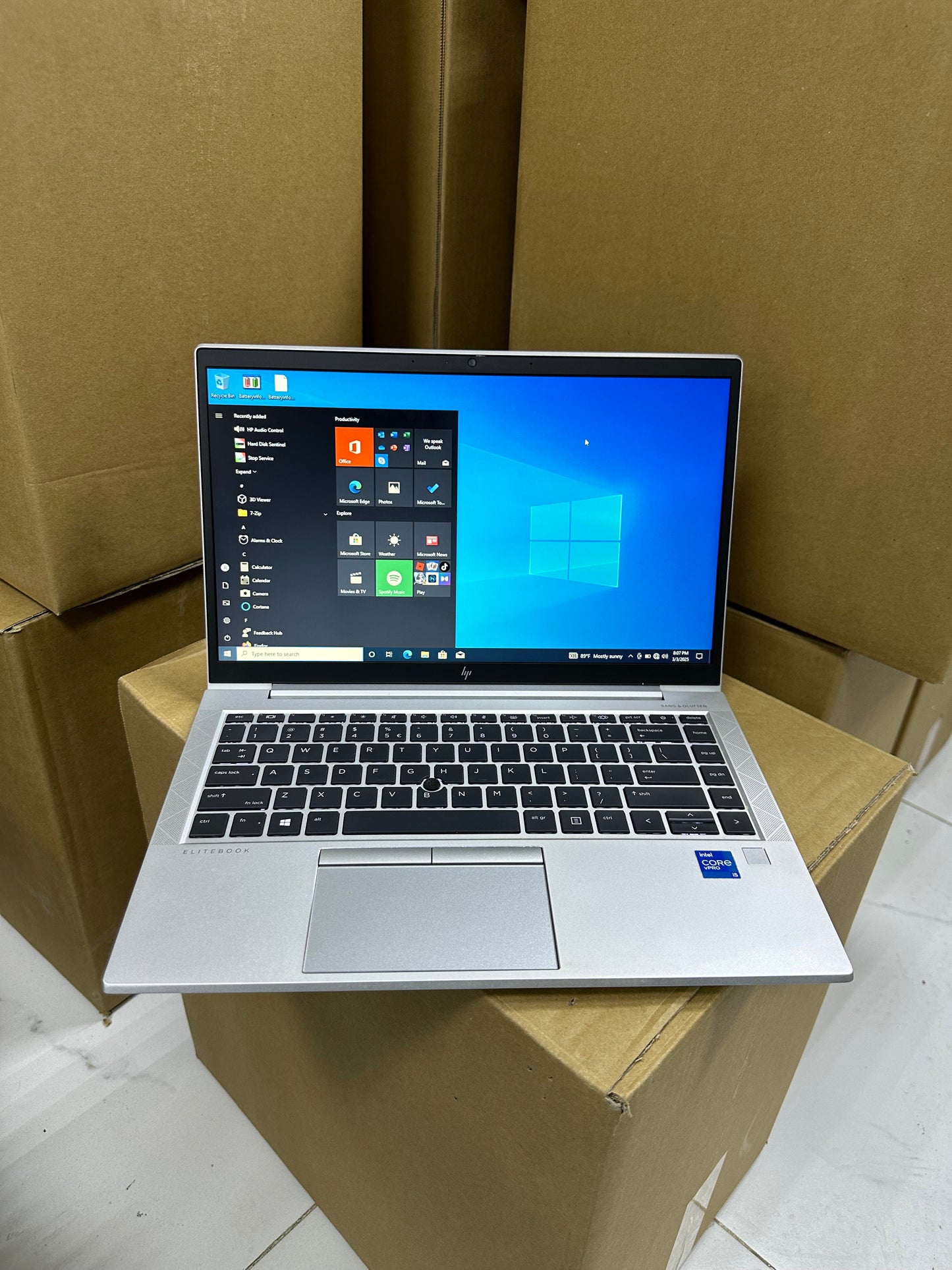 HP EliteBook 840 G7 - 10th Gen. Intel Core i5 - 256GB SSD - 16GB RAM  - HDMI - Keyboard Light - Touchscreen