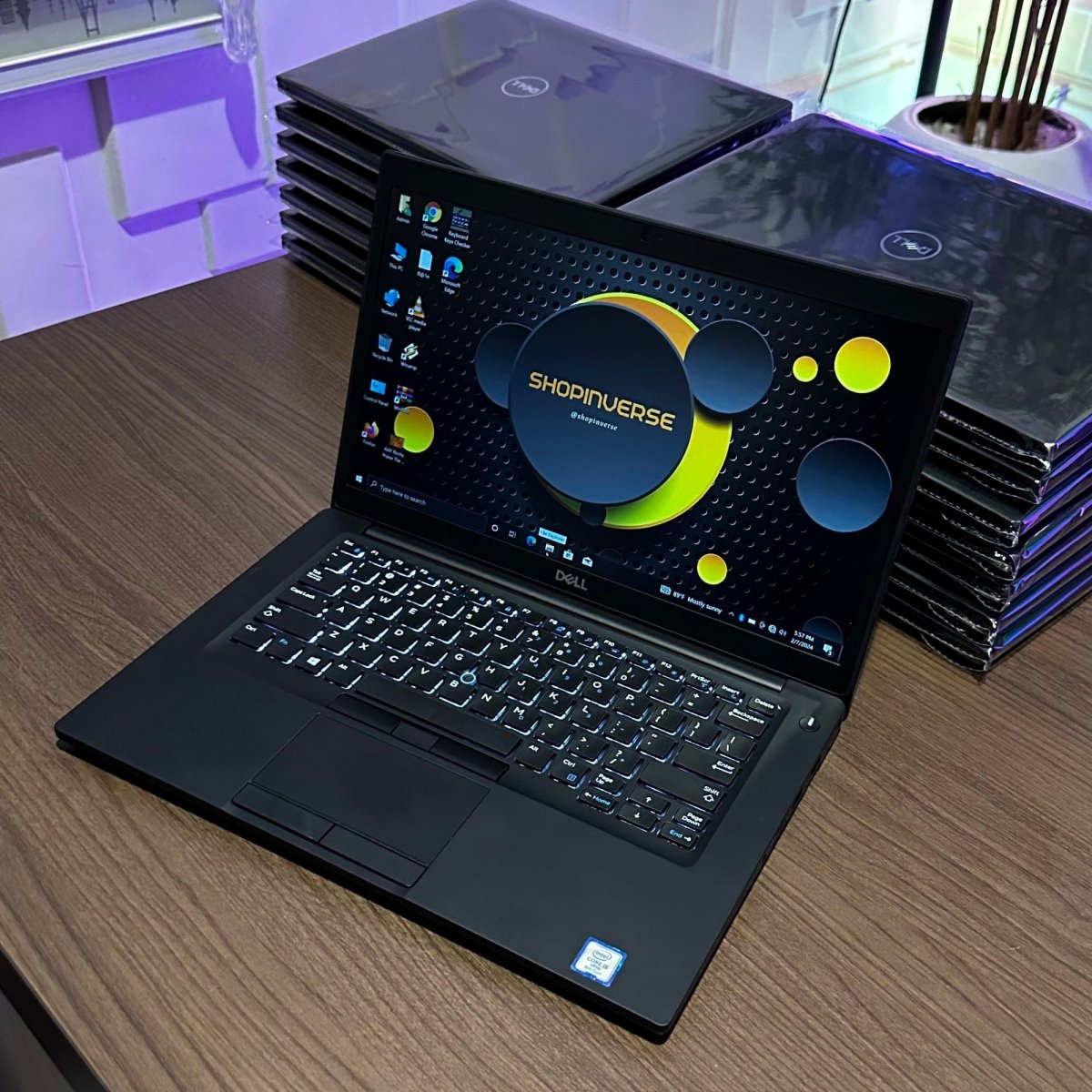 Dell Latitude 7490 - 8th Gen. Intel Core i5 - 256GB SSD - 8GB RAM - Touchscreen - Keyboard Light