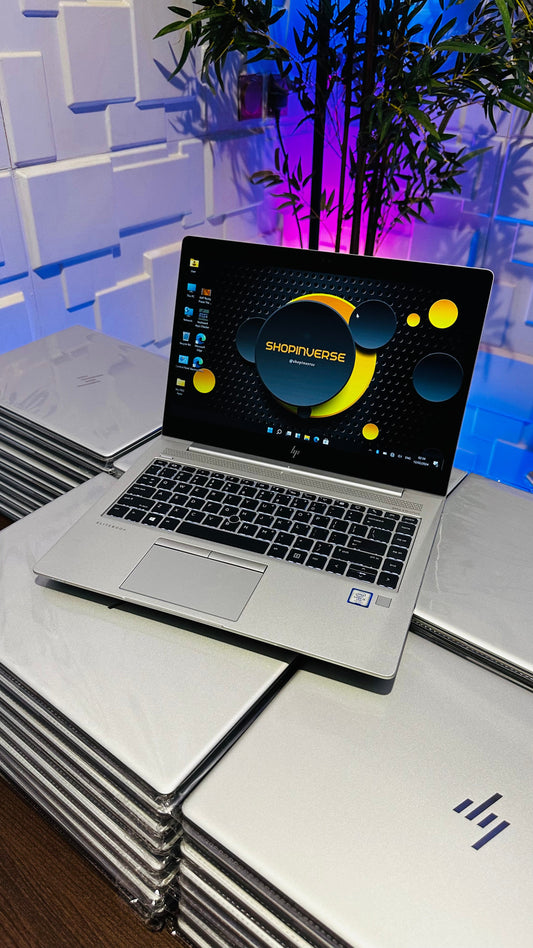 HP EliteBook 840 G5 - 8th Gen. Intel Core i5 - 256GB SSD - 8GB RAM - 4GB Total Graphics - Keypad Light - HDMI - Touchscreen - Face ID
