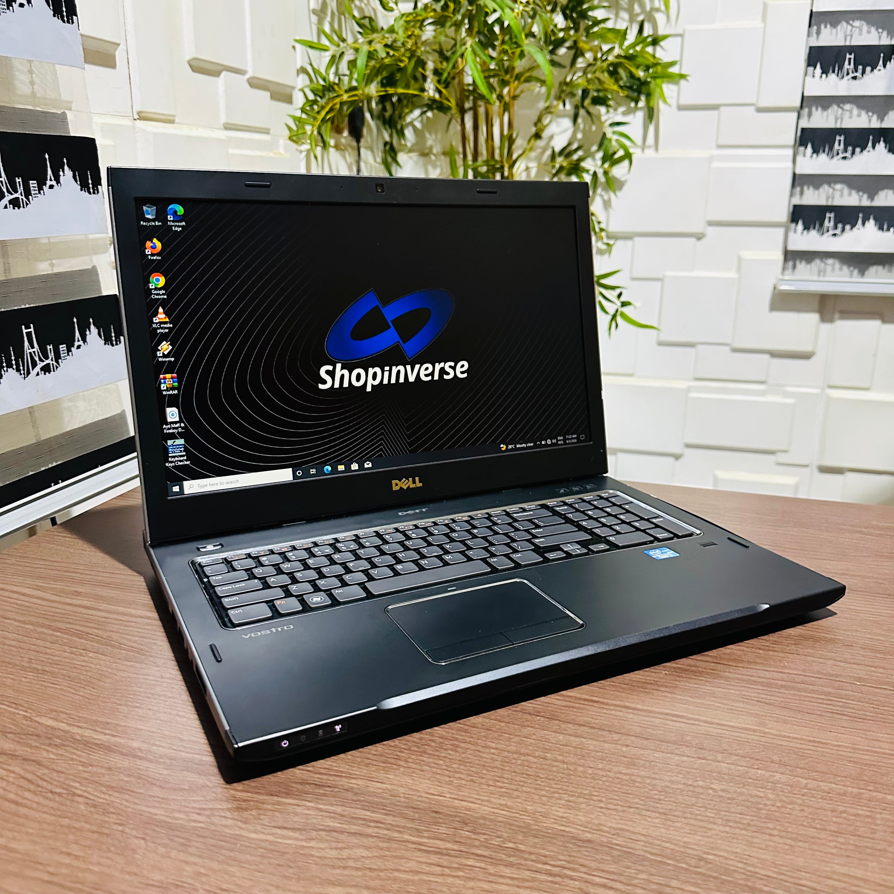 Dell Vostro 3750 | Core i5 | 8GB RAM | 500GB HDD | Backlit
