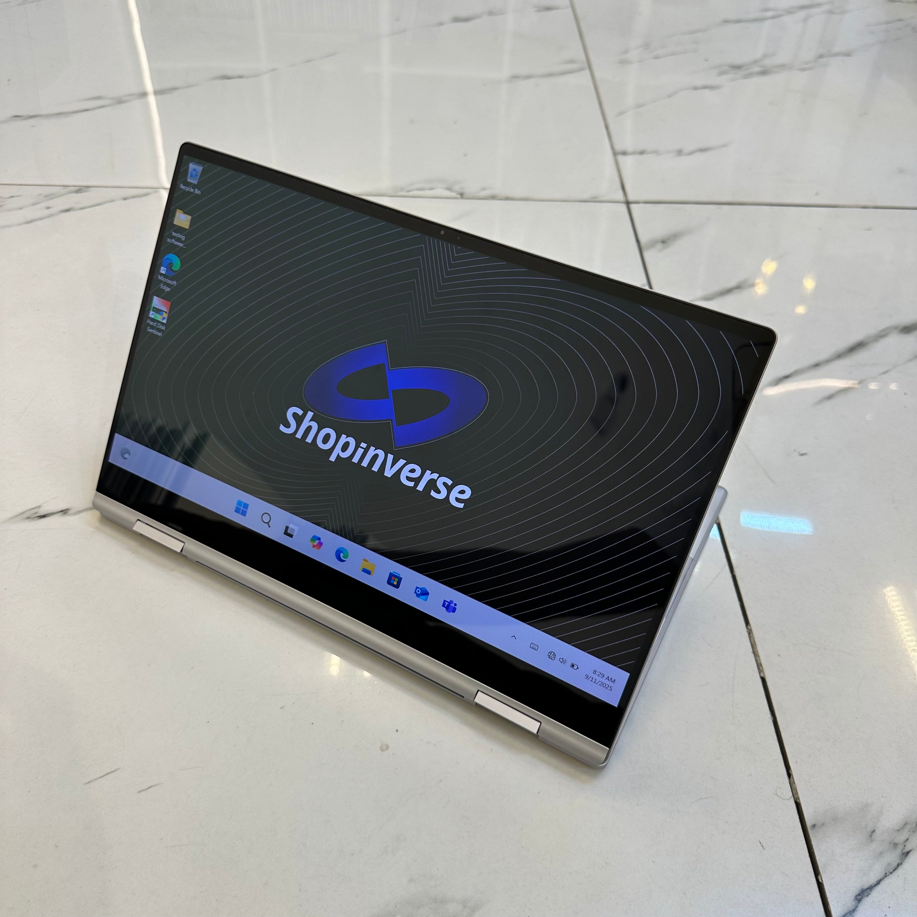 Samsung Galaxy Book 2 Pro 360 - 12th Gen. Intel Core i7 - 512GB SSD - 16GB RAM - Keyboard Light - Touchscreen