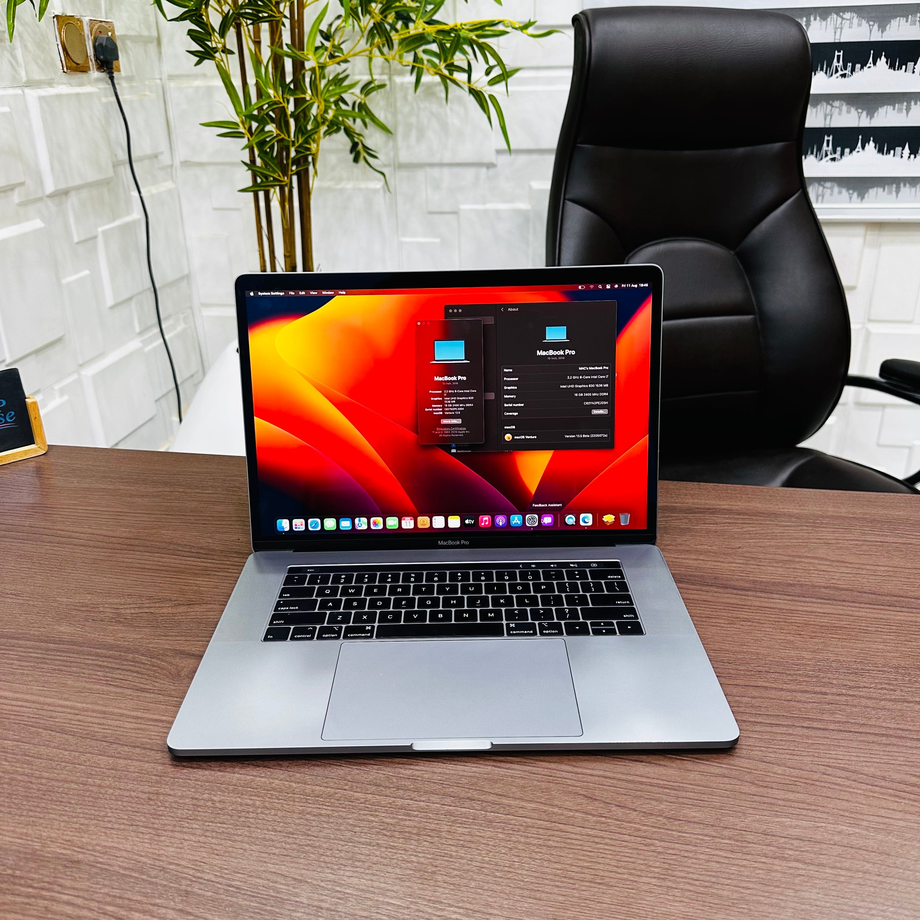 15-inch Apple MacBook Pro 2019 Touch Bar - Intel Core i9 - 512GB ...