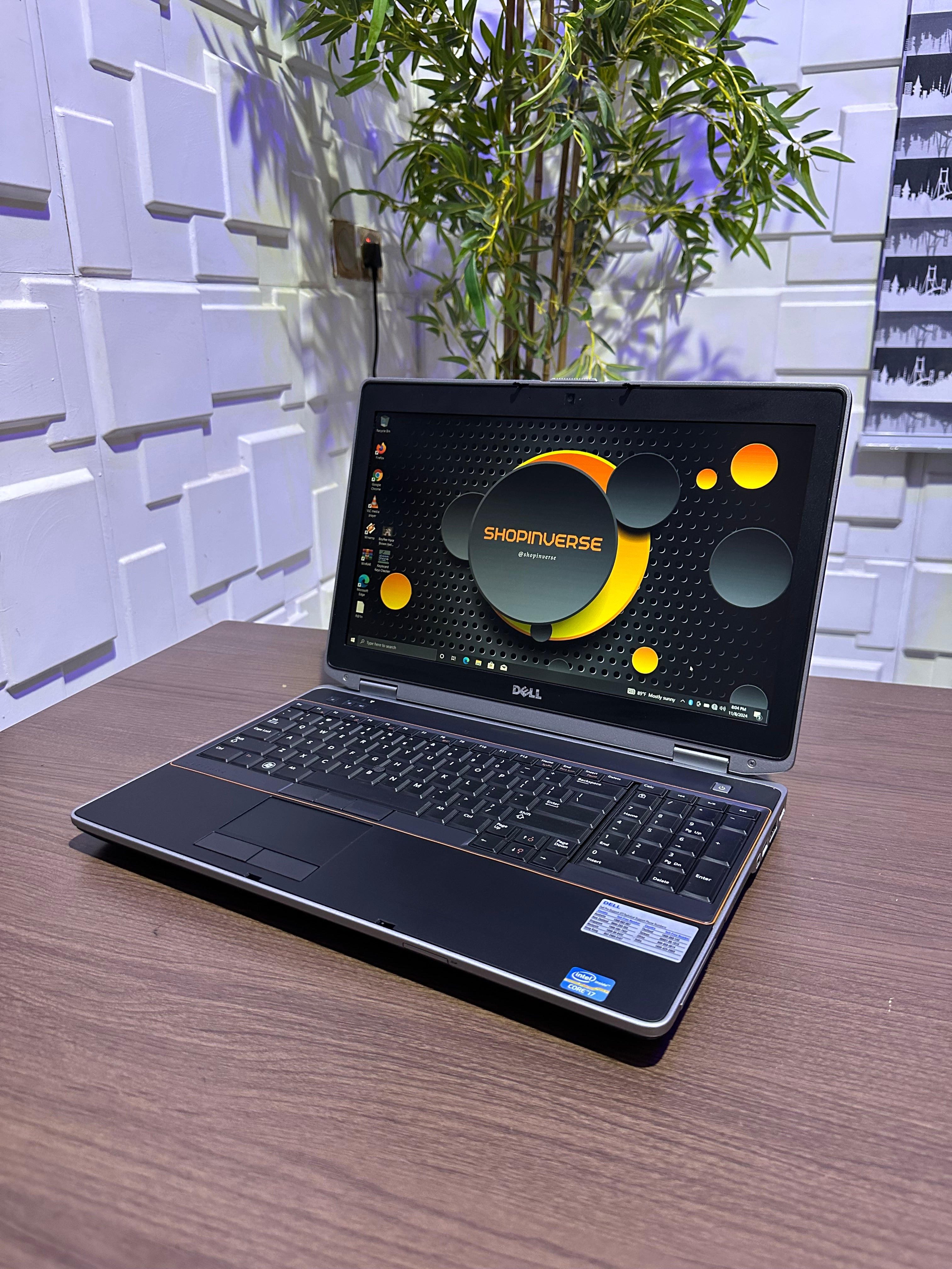 Dell Latitude E6520 - Intel Core i5 - 120GB HDD - 8GB RAM - Keyboard Light