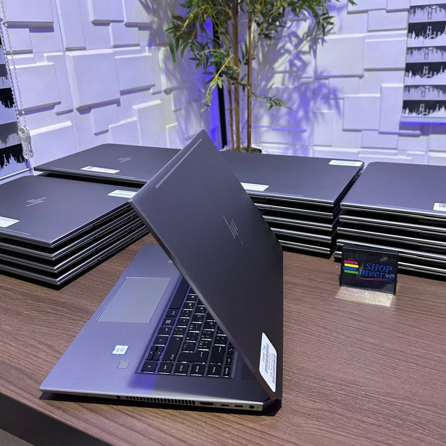 HP zBook Studio G5 - 9th Intel Core i7 - 512GB SSD - 16GB RAM - 4GB Dedicated Nvidia Quadro - keyboard Light