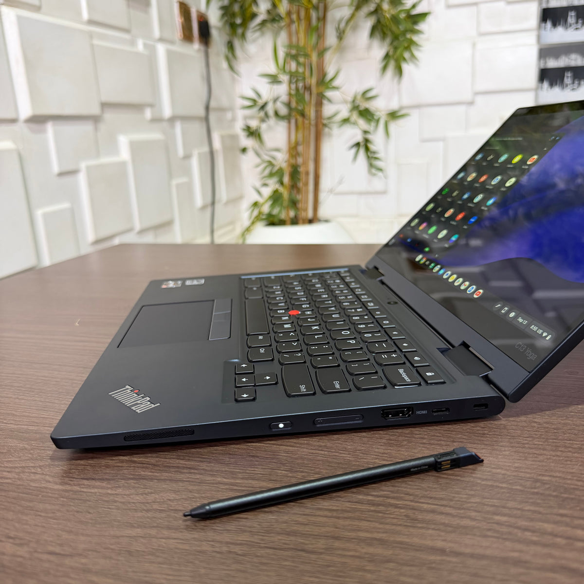 Lenovo ThinkPad C13 Yoga Gen 1 Chromebook | Ryzen 5 3500C | 8GB RAM | 128GB eMMC | Backlit Keyboard