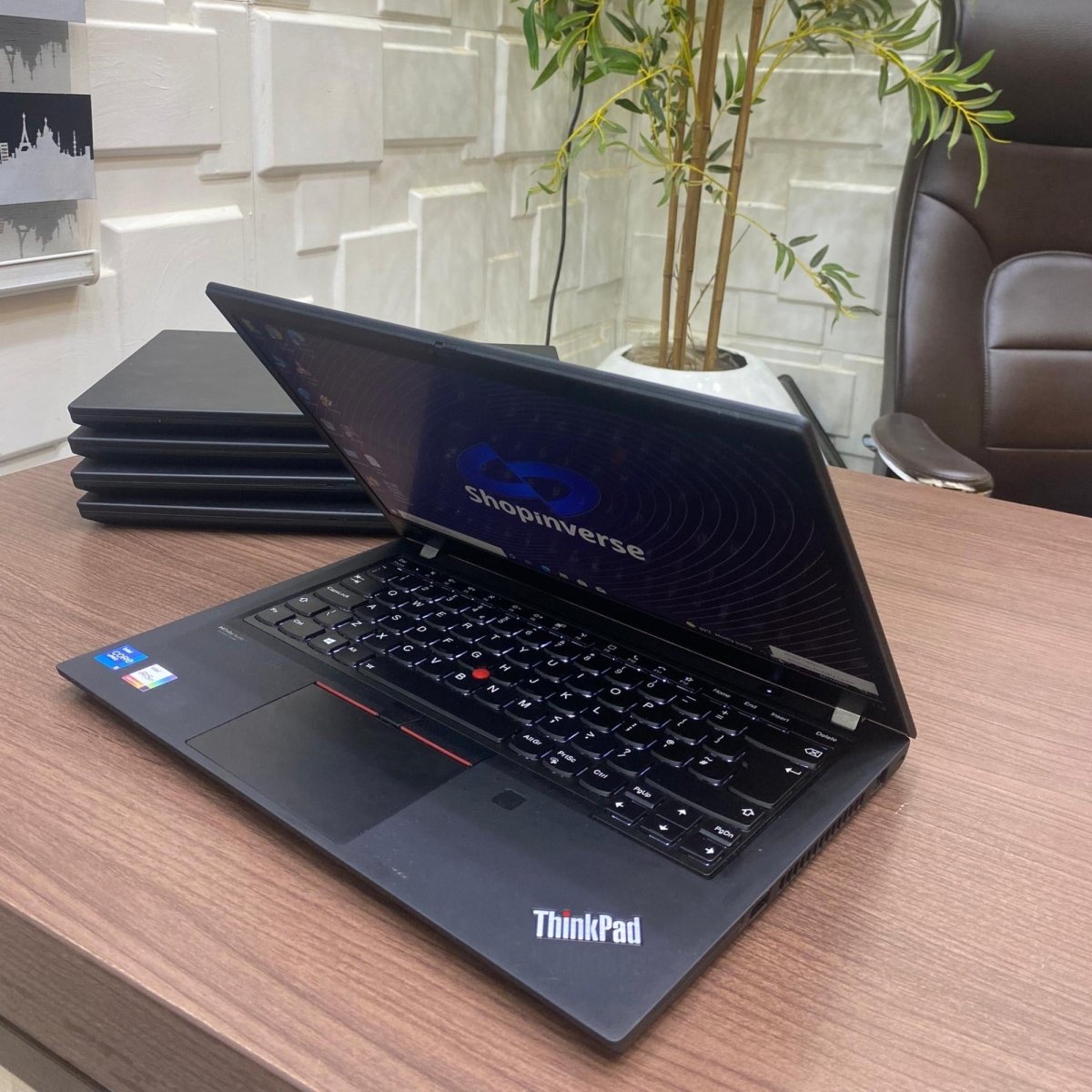 Lenovo ThinkPad T14 Gen 2 - 11th Gen Intel Core i5 - 256GB SSD - 16GB RAM - Keyboard Light