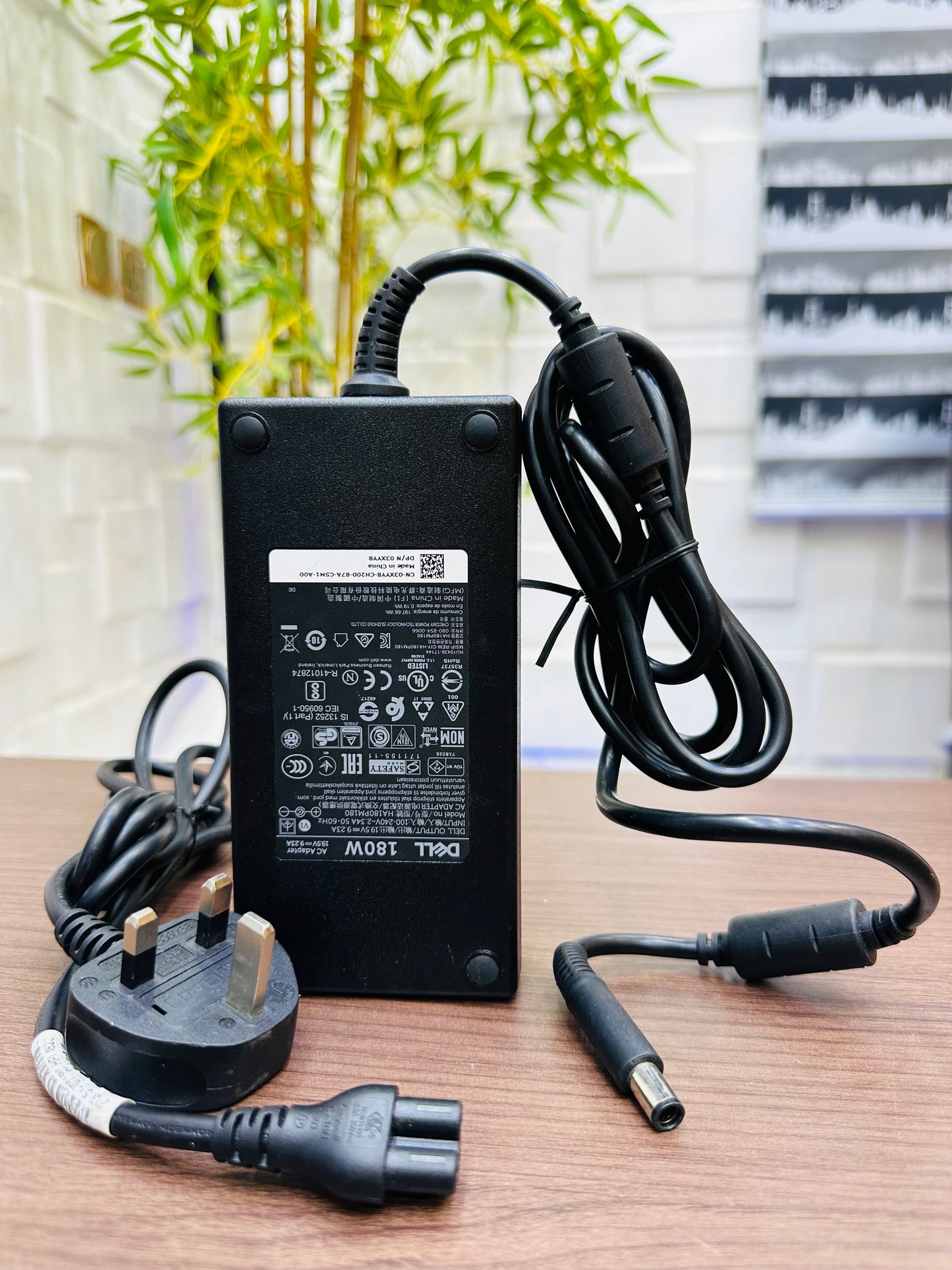 Dell Laptop Charger 180w 19.5V 9.23A - UK Plug