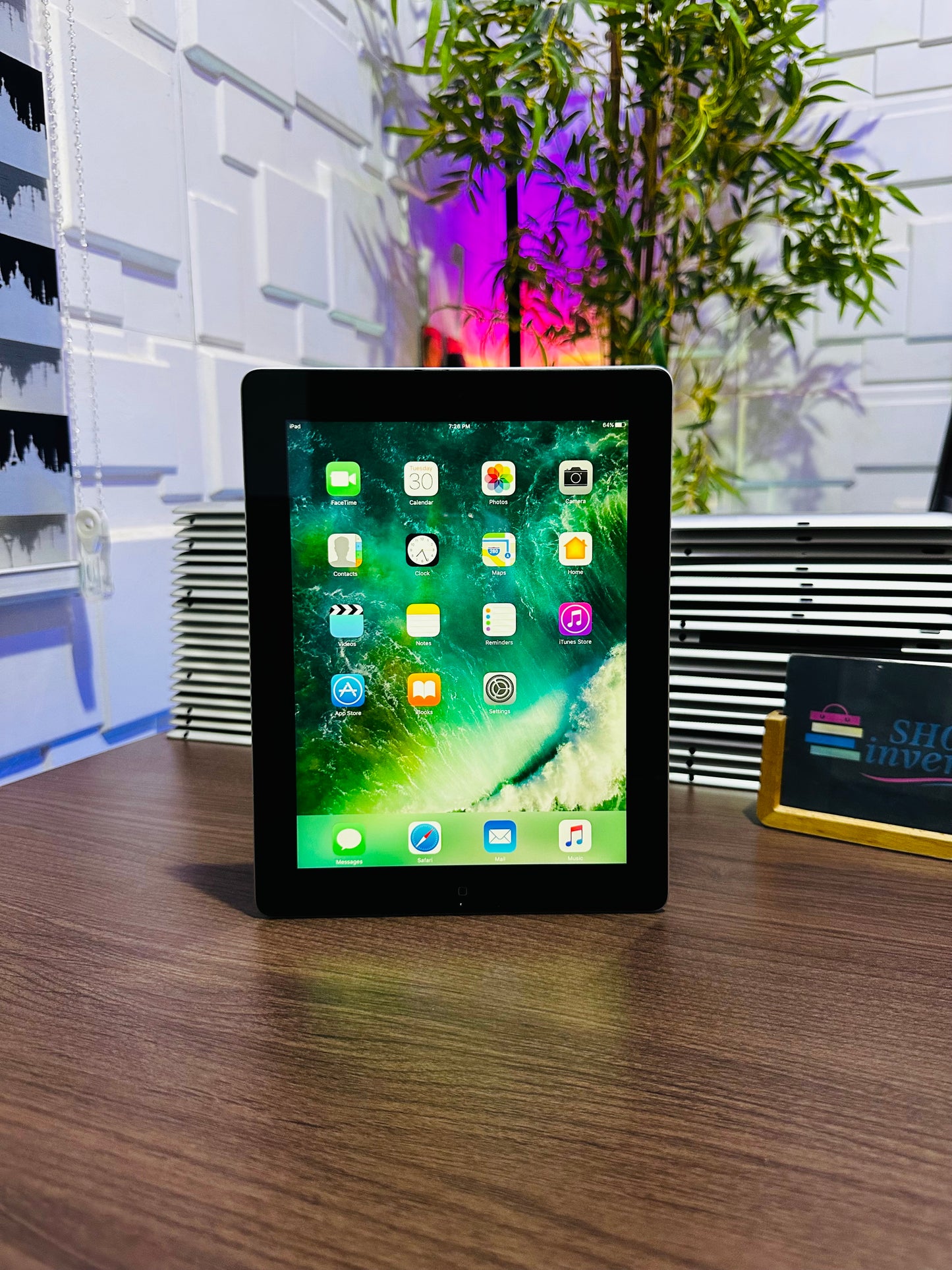 Apple iPad 4th Gen. - 16GB - WiFi - Black