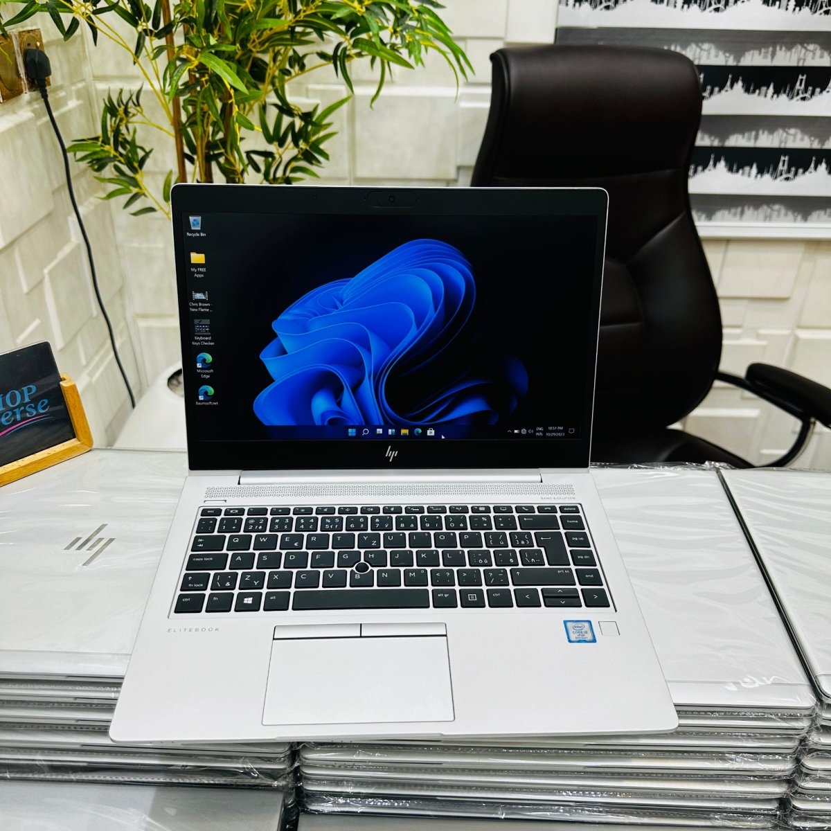 HP EliteBook 840 G5 - 7th Gen. Intel Core i5 - 256GB SSD - 8GB RAM - Keypad Light