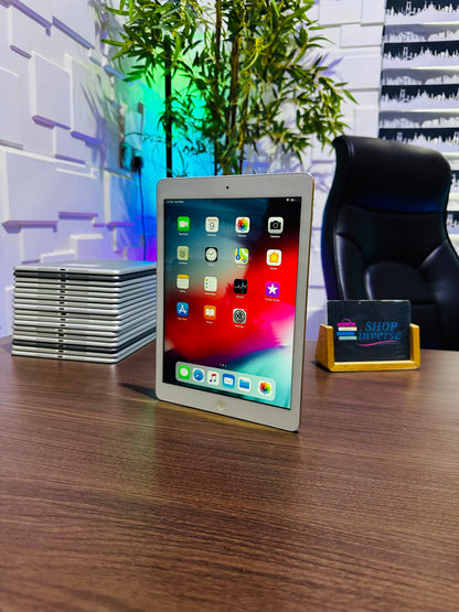 Apple iPad Air - 16GB - WiFi - Silver