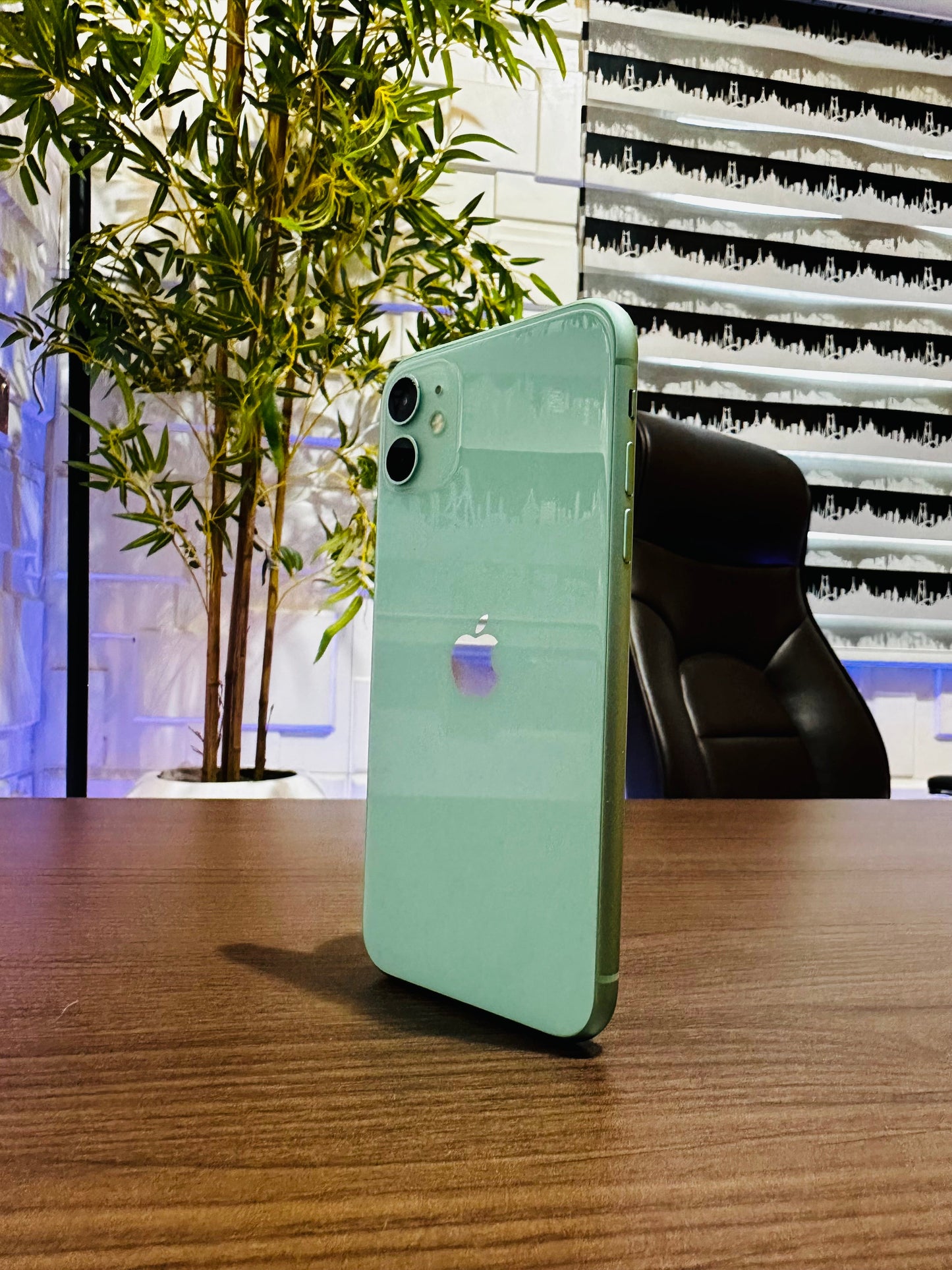 64GB Apple iPhone 11 - Green