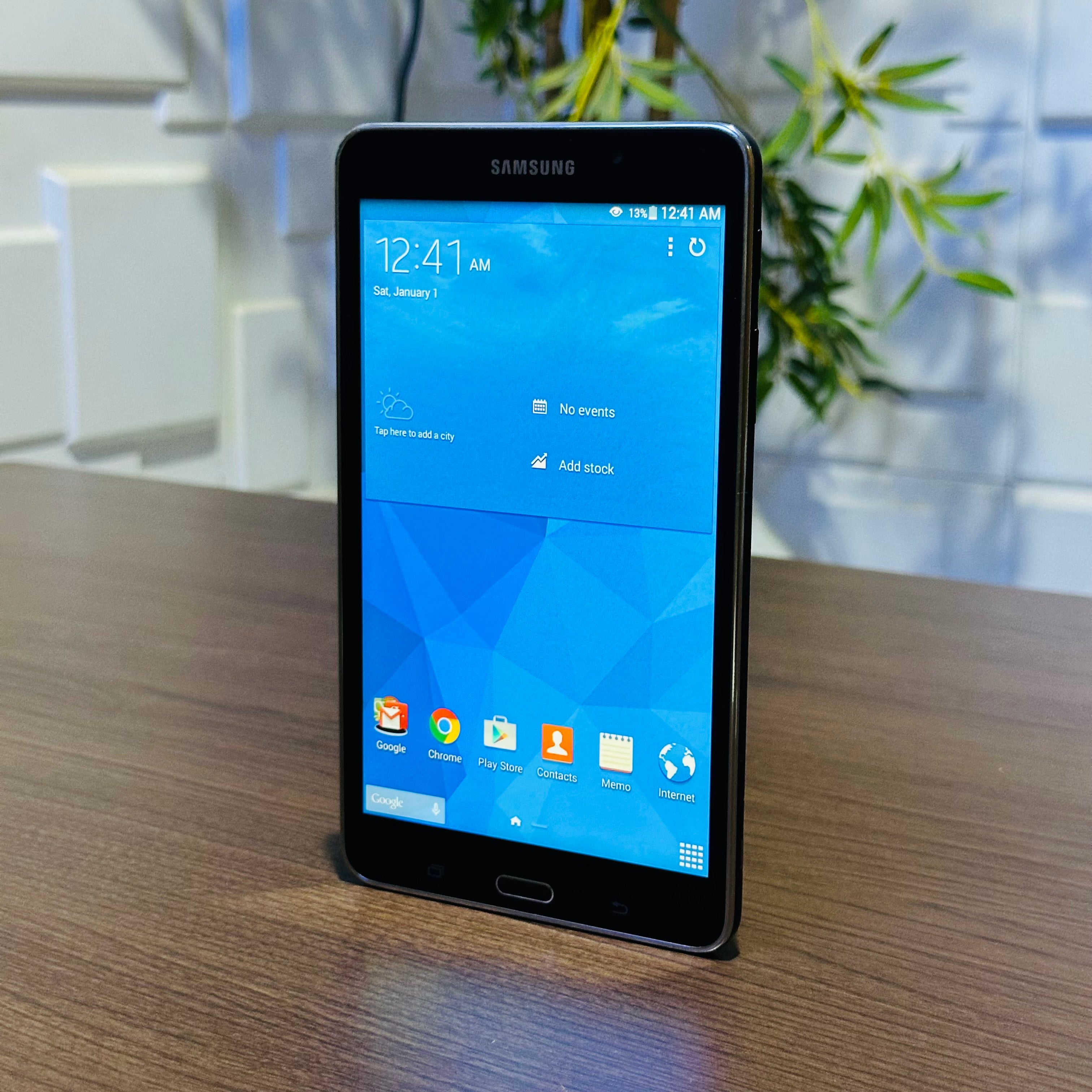 8GB Samsung Galaxy Tab 4 - Black