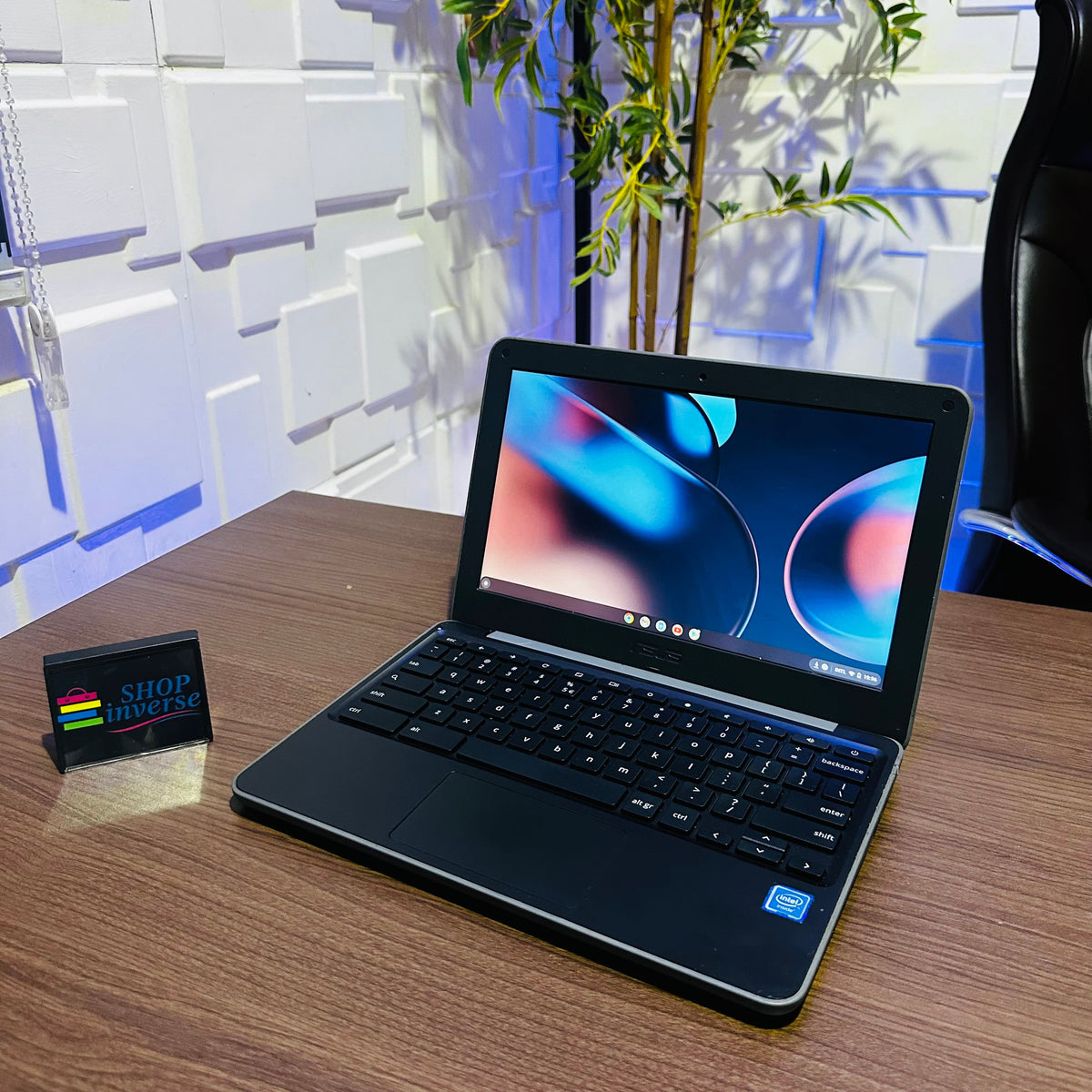 ASUS Chromebook C204M | Intel Celeron N3060 | 4GB RAM | 16GB eMMC | Minor Scratch