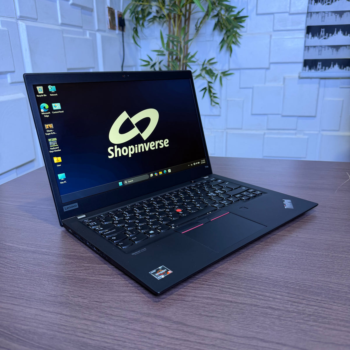 Lenovo ThinkPad T14s | AMD Ryzen 5 PRO | 16GB RAM | 256GB SSD | Full HD Touchscreen | Backlit Keyboard