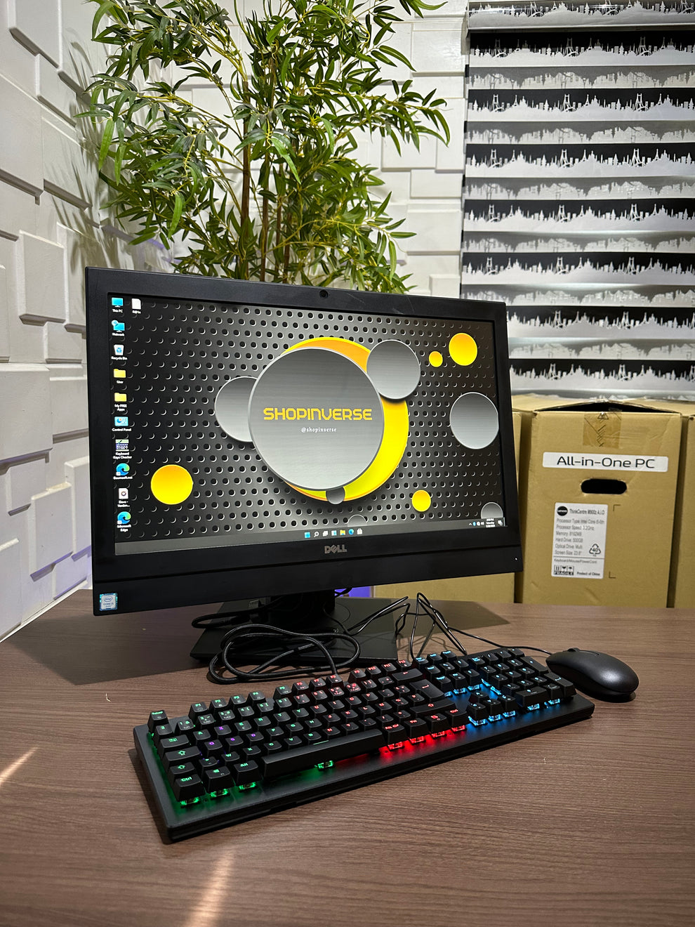 Dell OptiPlex 7440 A.i.O Desktop PC 6th Gen. Intel Core i5 1TB HDD