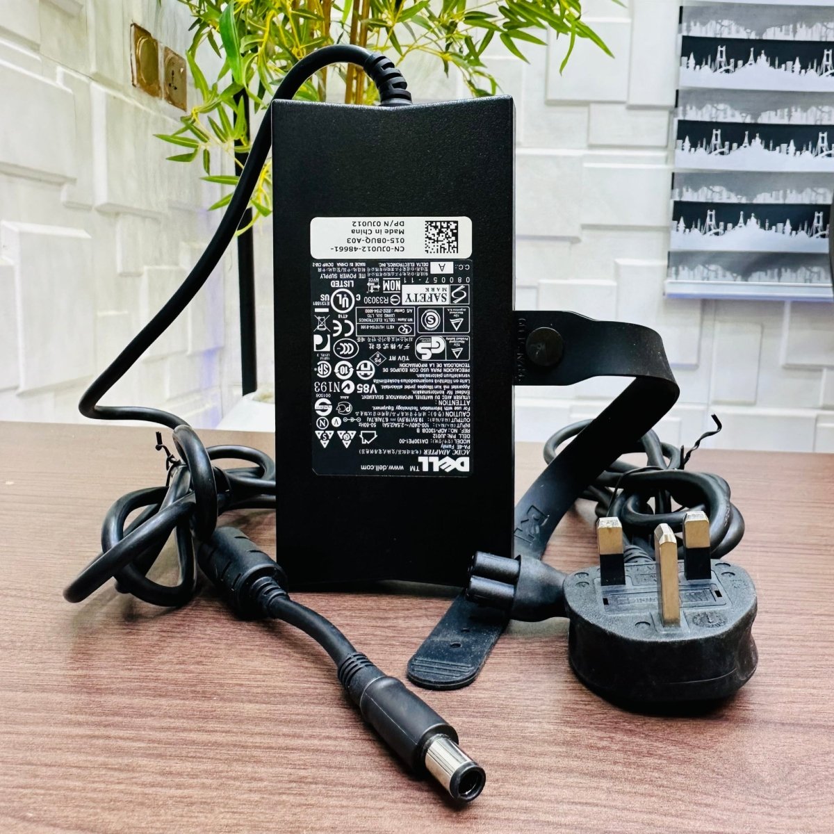 Dell Laptop Charger 19.5V 6.7A - UK Plug
