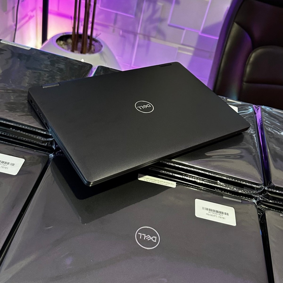 Dell Latitude 5300 - 8th Gen. Intel Core i5 - 256GB SSD - 16GB RAM - Touchscreen