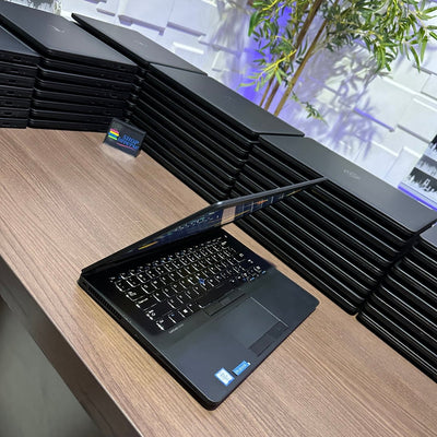 Dell Latitude E7470 - 6th Gen. Intel Core i5 - 256GB SSD - 8GB RAM - Keyboard Light