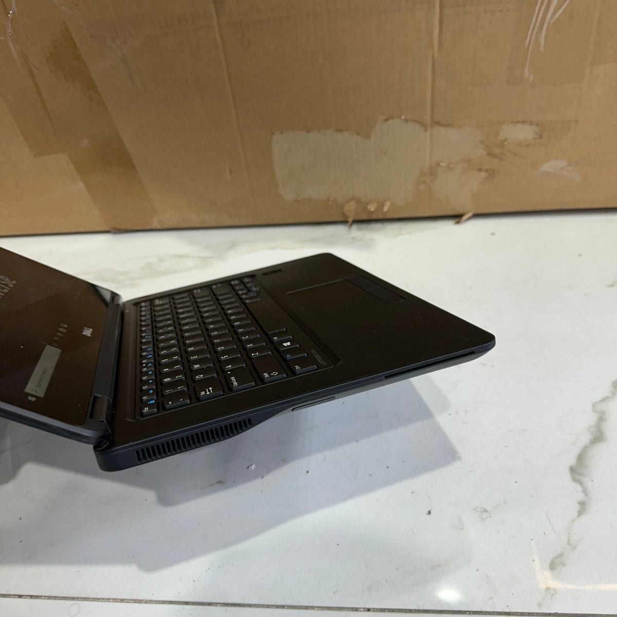 Dell Latitude E7450 - Intel Core i5 - 256GB SSD - 8GB RAM - Touchscreen