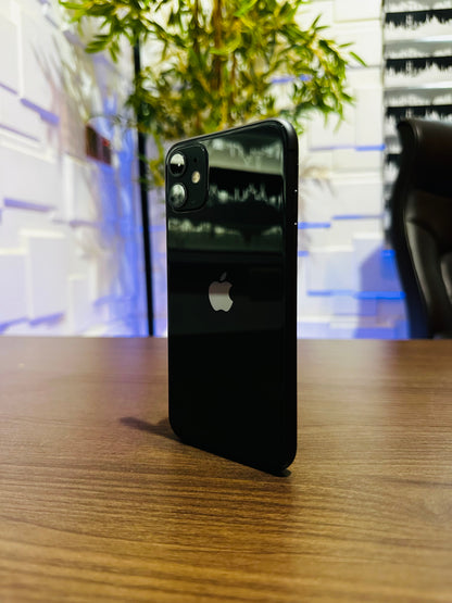 128GB Apple iPhone 11 - Black