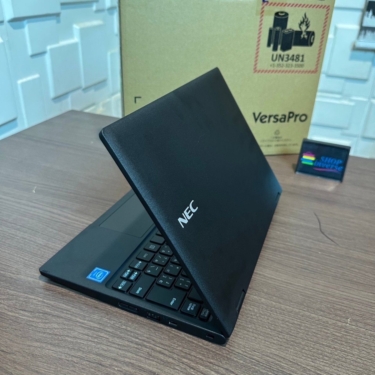 Nec VersaPro VEE 11R5 - Intel Celeron N4120 - 64GB eMMC - 4GB RAM - Touchscreen