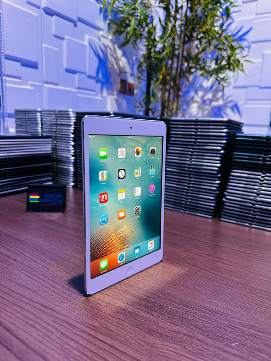 Apple iPad Mini - 16GB - WiFi - Silver