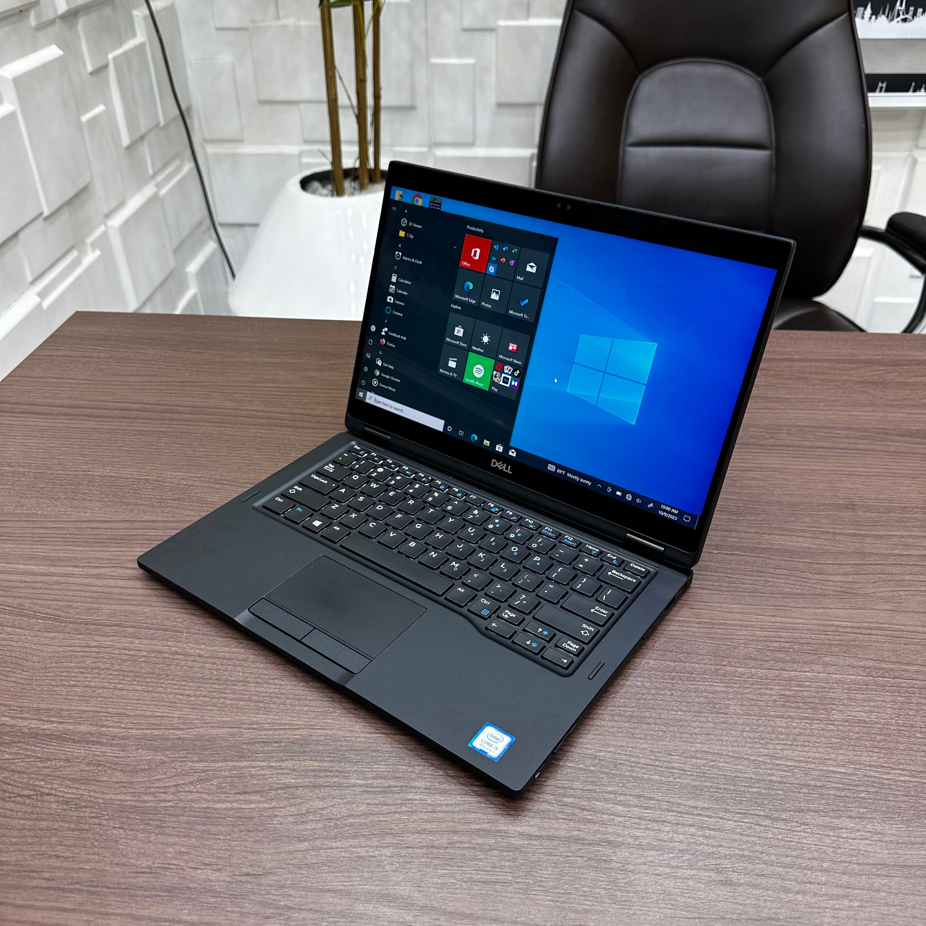 Dell Latitude 7390 2-in-1 | 8th Gen Core i5 | 16GB RAM | 256GB SSD | Full HD Touchscreen | Backlit Keyboard
