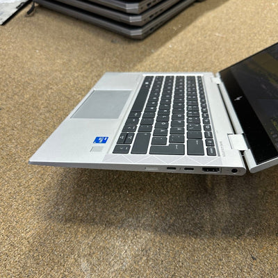HP EliteBook x360 830 G8 - 11th Gen. Intel Core i5 - 512GB SSD - 16GB RAM - Keyboard Light - Touchscreen