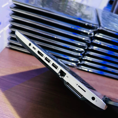 HP ProBook 640 G3 - 7th Gen. Intel Core i5 - 256GB SSD - 8GB RAM - Keyboard Light