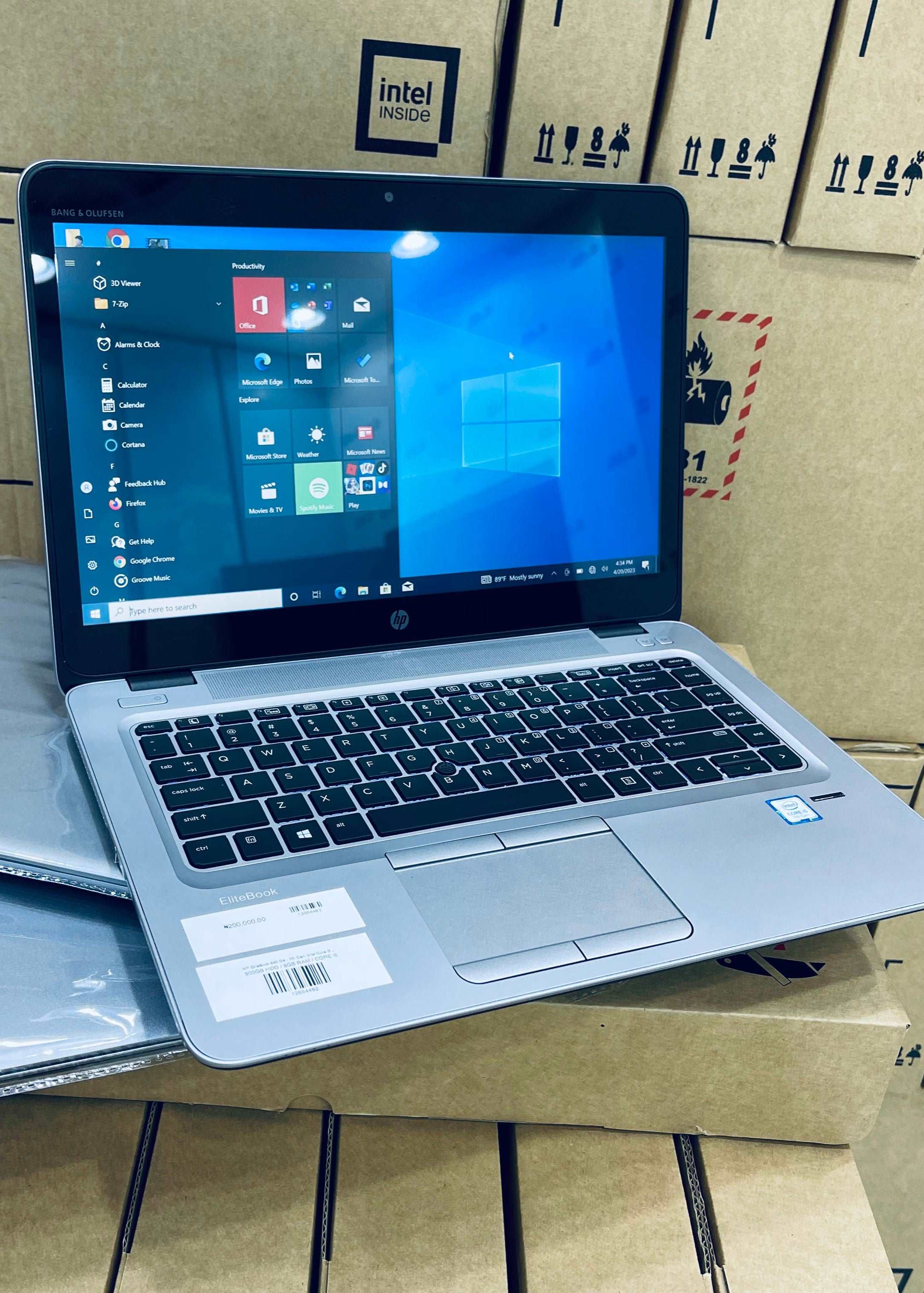 HP EliteBook 840 G4 - 7th Gen. Intel Core i5 - 256GB SSD - 8GB RAM - Keypad Light - Touchscreen SHOPINVERSE
