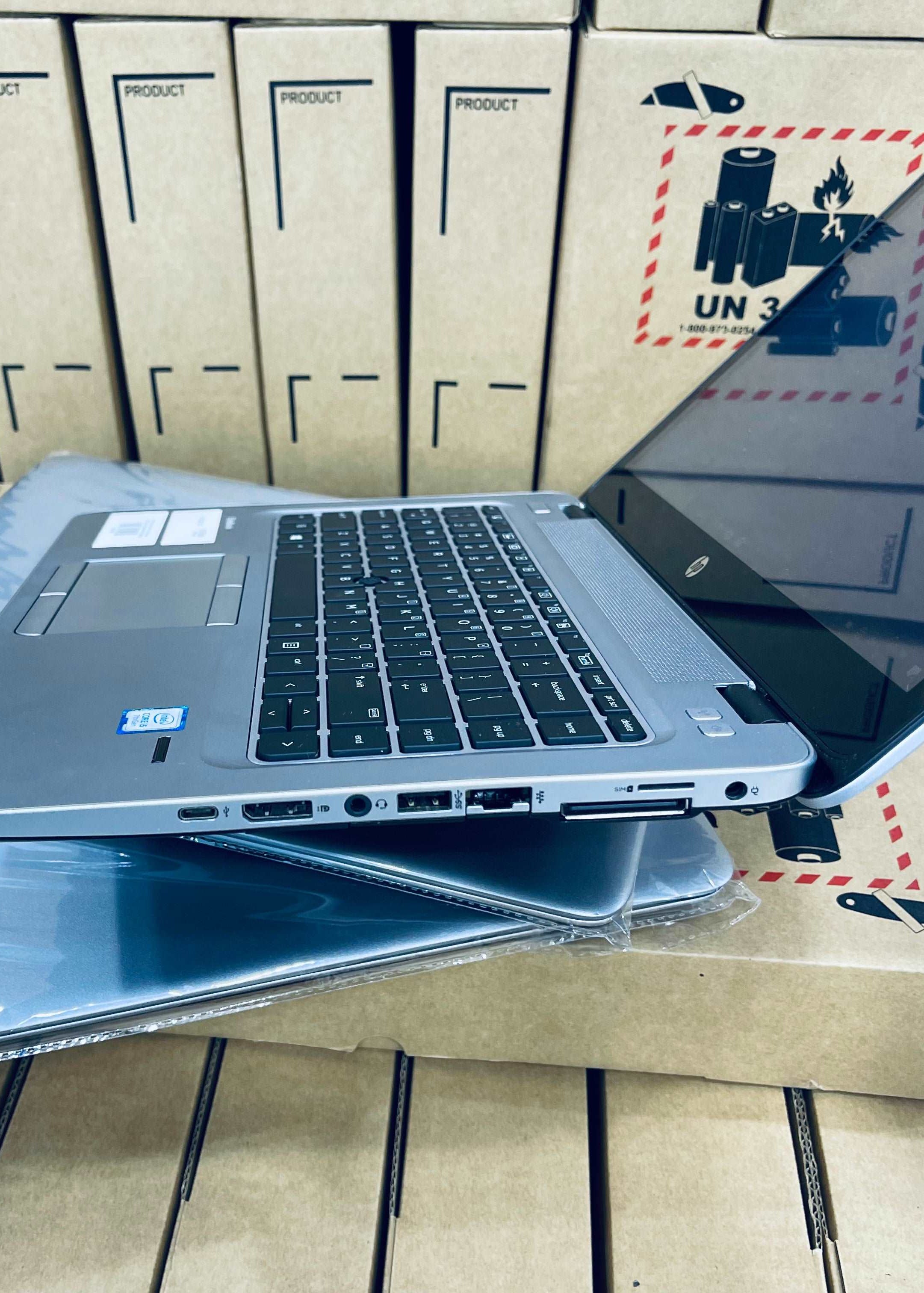 HP EliteBook 840 G4 - 7th Gen. Intel Core i5 - 256GB SSD - 8GB RAM - Keypad Light - Touchscreen SHOPINVERSE