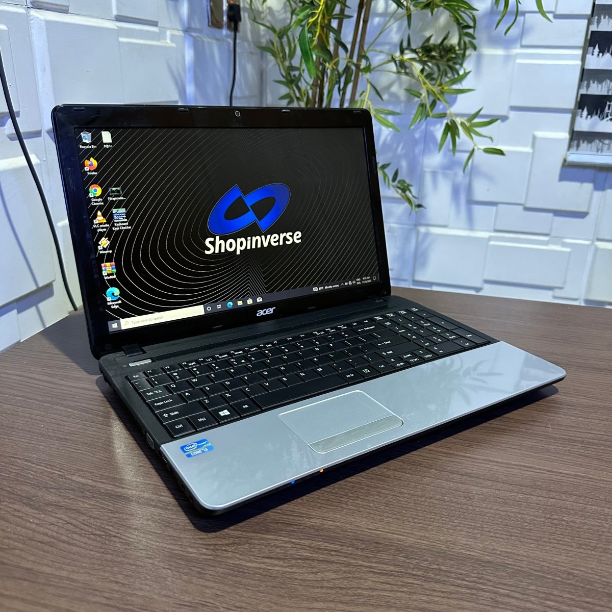 Acer Aspire E1 - Intel Core i3 - 128GB SSD - 8GB RAM