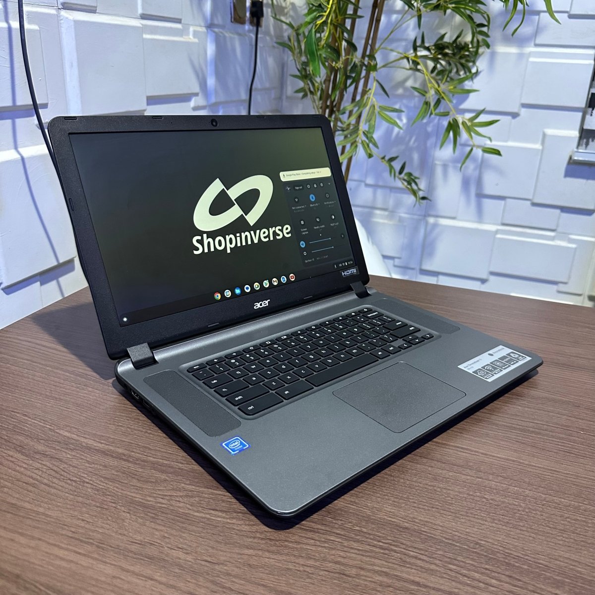 Acer Chromebook 15 - Intel Celeron N3060 - 16GB eMMc - 2GB RAM