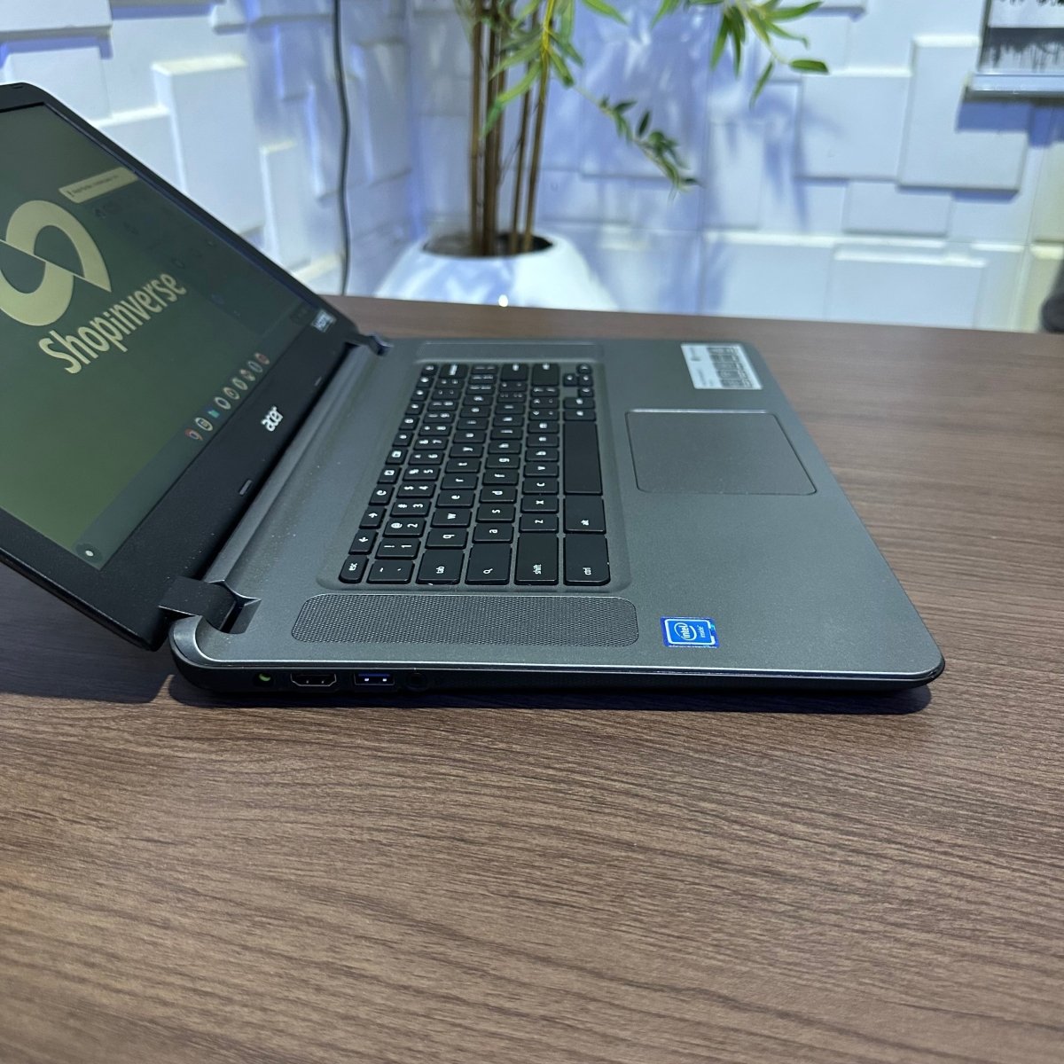 Acer Chromebook 15 - Intel Celeron N3060 - 16GB eMMc - 2GB RAM