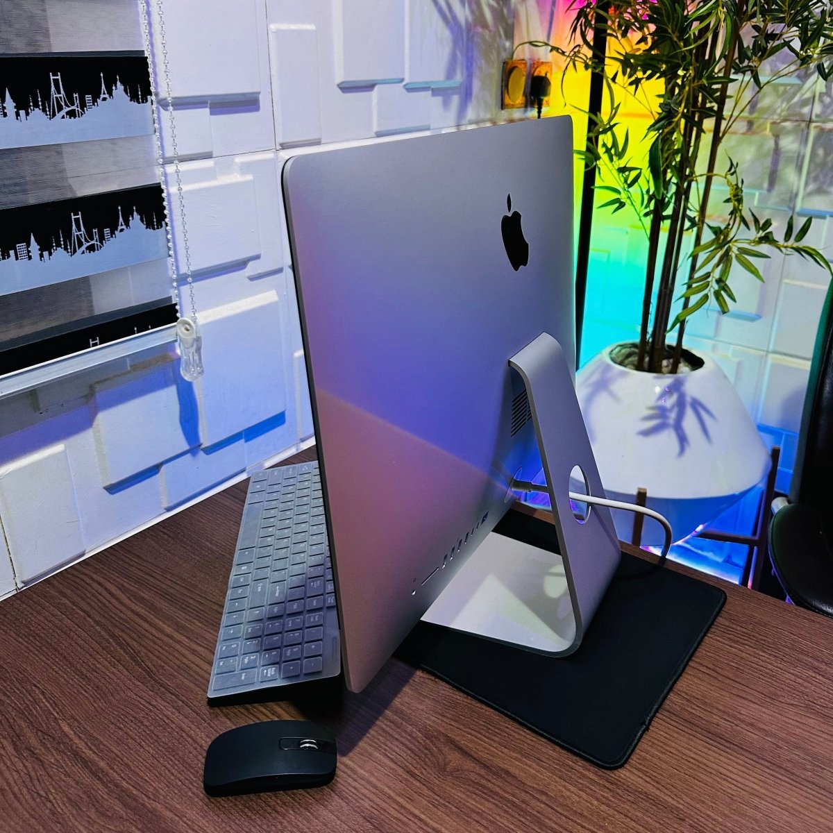 Apple iMac 21.5-Inch 2017 | 7th Gen Core i5 | 16GB RAM | 1TB HDD | Full HD