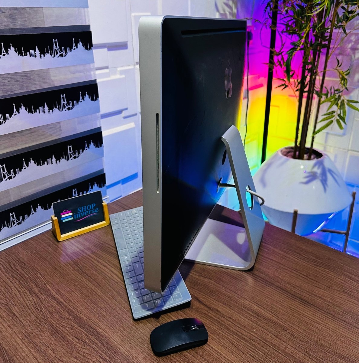 Apple iMac 24-Inch Early 2008 | 3.06GHz Core 2 Duo | 2GB RAM | 500GB HDD