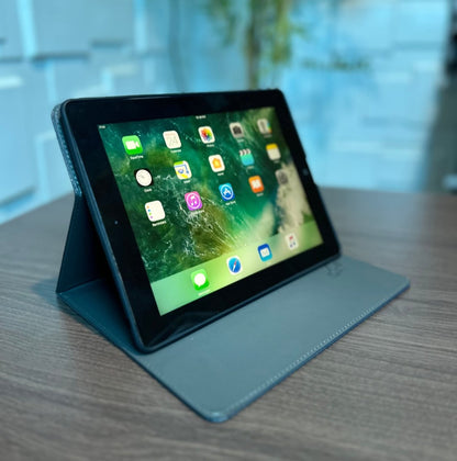 Apple iPad 4th Gen. - 16GB - WiFi - Black