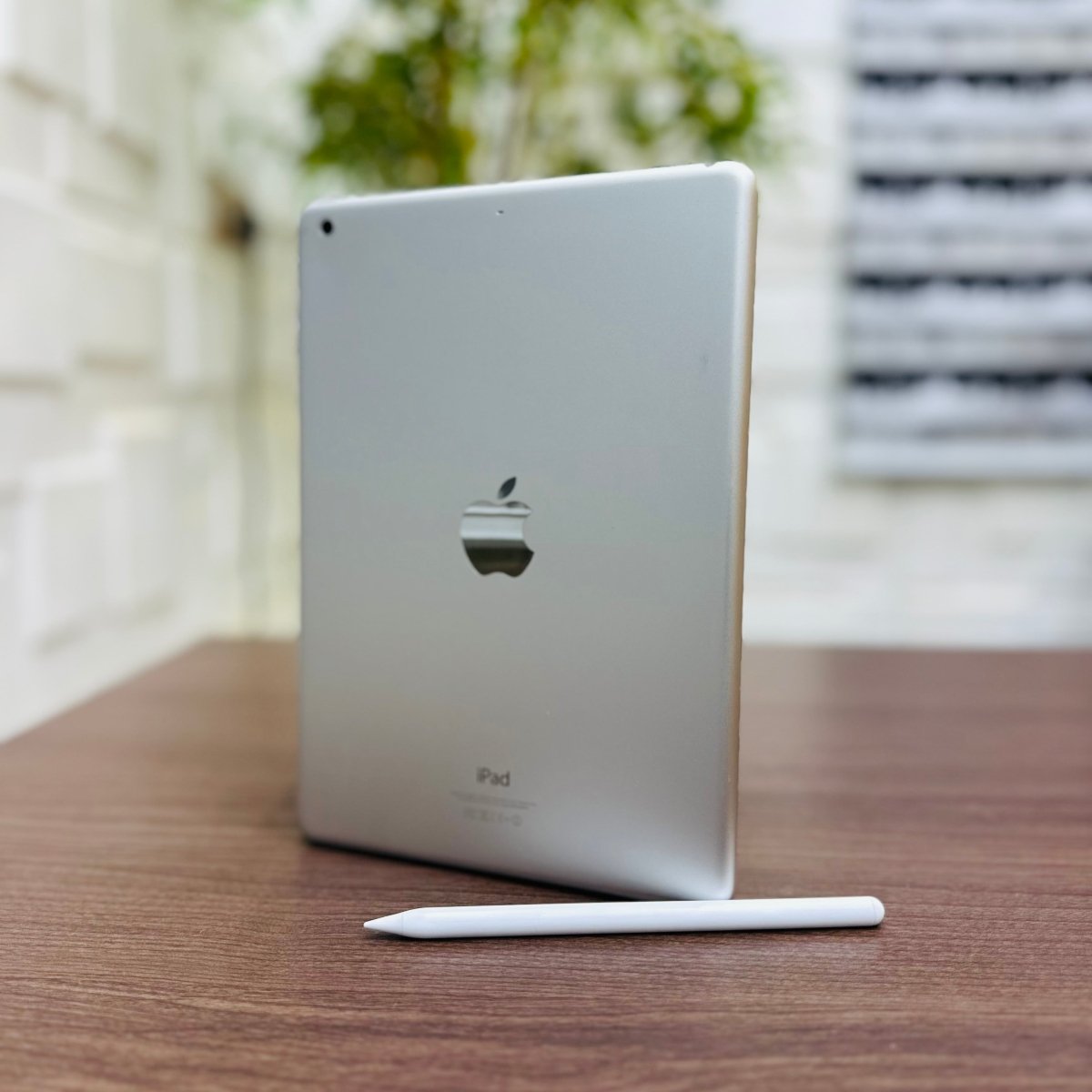 Apple iPad Air - 32GB - WiFi - Silver – Shopinverse