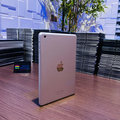 Apple iPad Mini - 16GB - WiFi - Silver