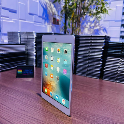 Apple iPad Mini - 16GB - WiFi - Silver
