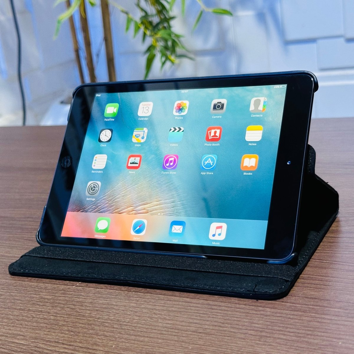 Apple iPad Mini - 16GB - WiFi - Space Gray - Shopinverse
