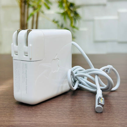 Apple MacBook Charger - Safe 1