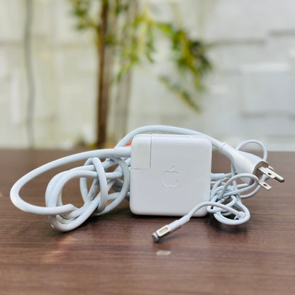 Apple MacBook Charger - Safe 1