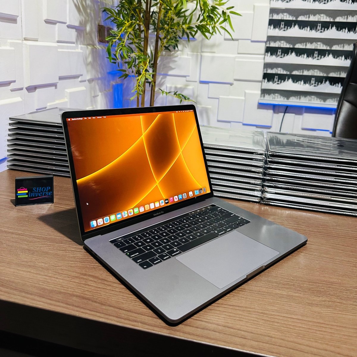 Apple MacBook Pro 2018 - Intel Core i9 - 1TB SSD - 32GB RAM - 4GB