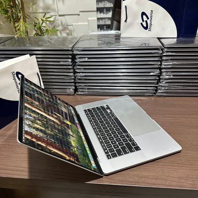 Apple MacBook Pro 2019 - Intel Core i7 - 256GB SSD - 16GB RAM - 4GB Dedicated Graphics - Touch ID - Touch Bar - Keyboard Light