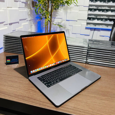 Apple MacBook Pro 2019 - Intel Core i9 - 500GB SSD - 32GB RAM - 4GB Dedicated Graphics - Touch ID - Touch Bar - Keyboard Light