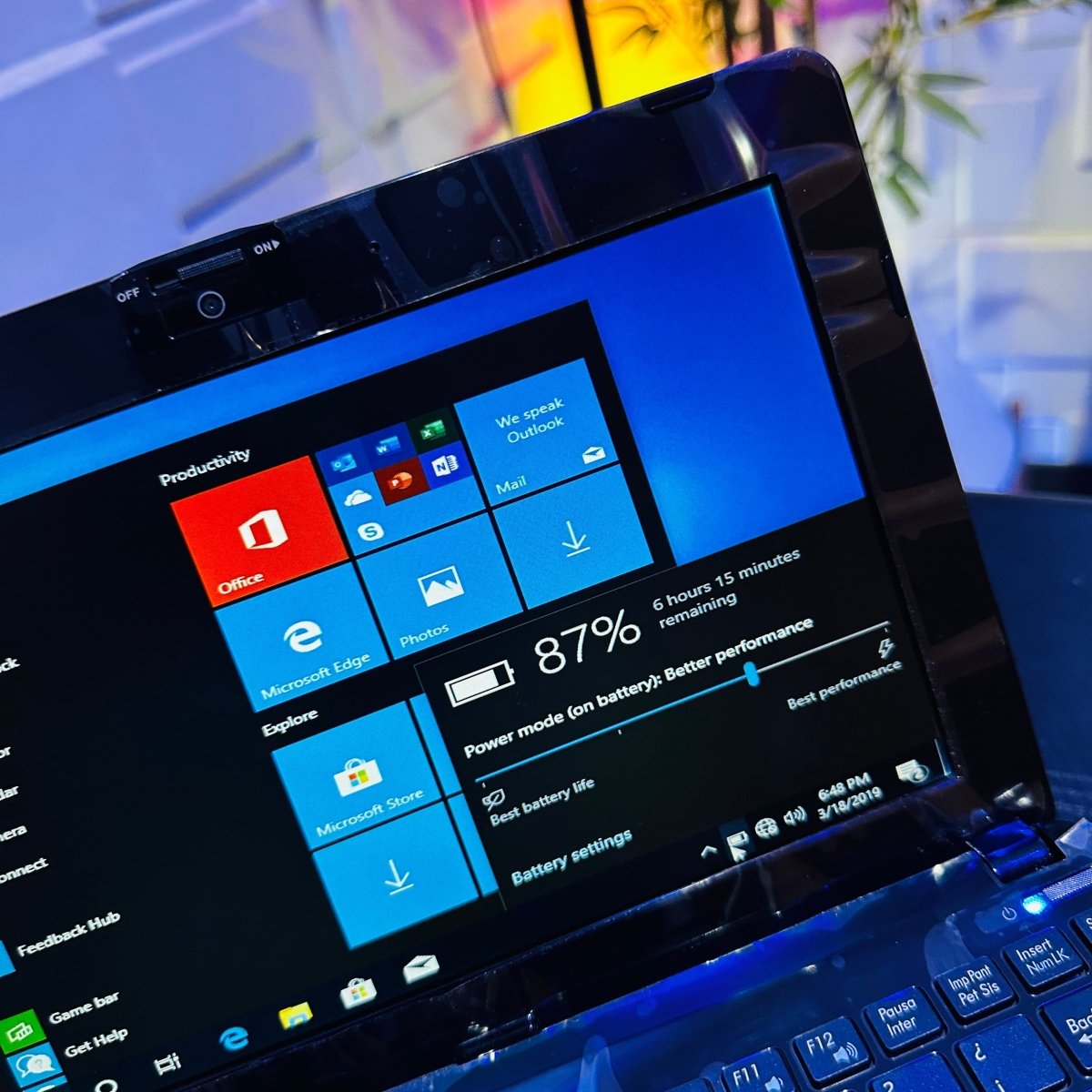 Asus Eee PC Seashell - Intel Atom N450 - 320GB HDD - 2GB RAM - (Bad battery)