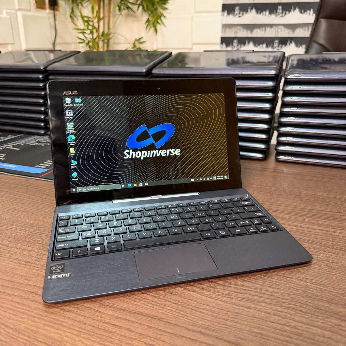 ASUS Transformer Book 2-in-1 Detachable | Intel Atom Z3740 | 2GB RAM | 64GB eMMC | Touchscreen