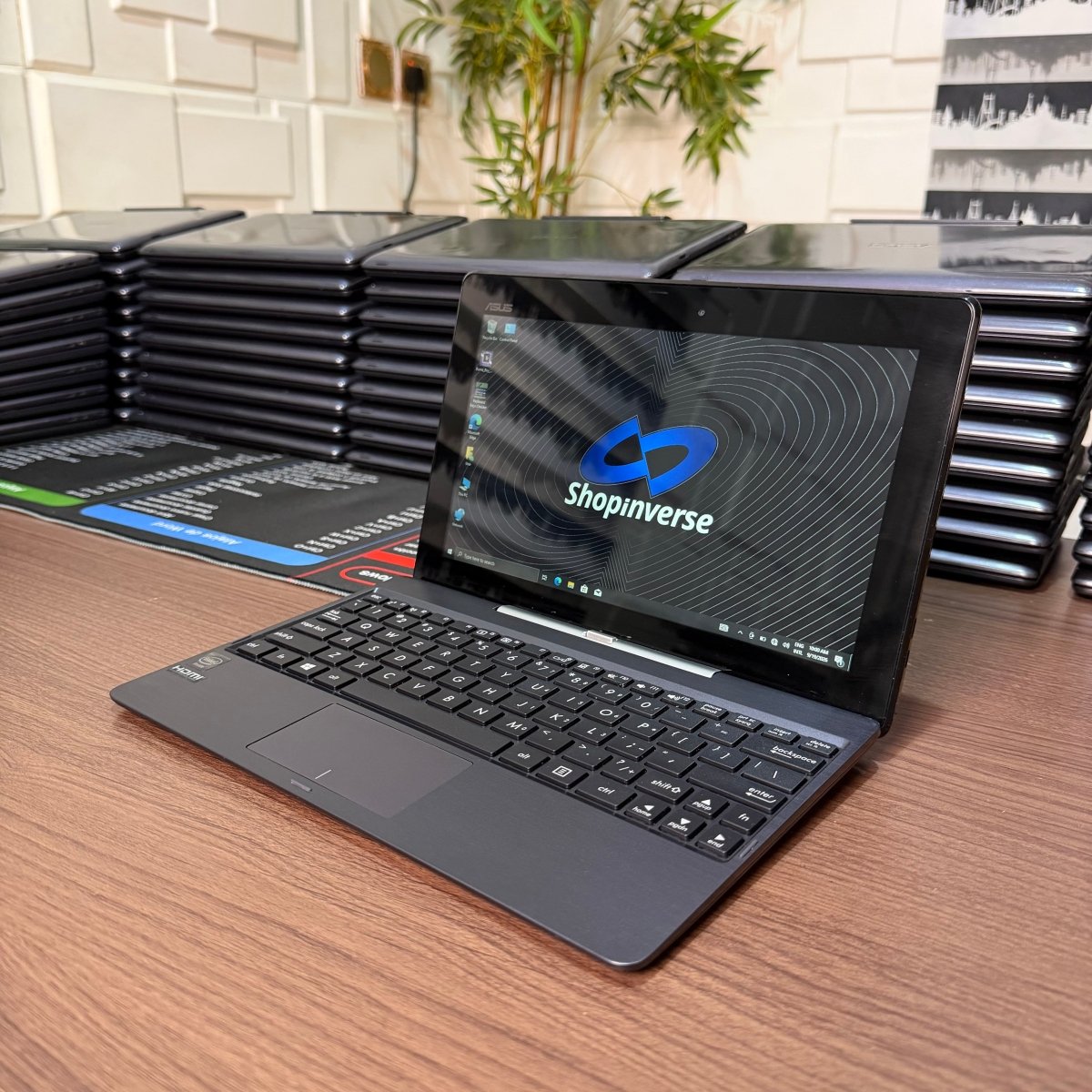 ASUS Transformer Book 2-in-1 Detachable | Intel Atom Z3740 | 2GB RAM | 64GB eMMC | Touchscreen
